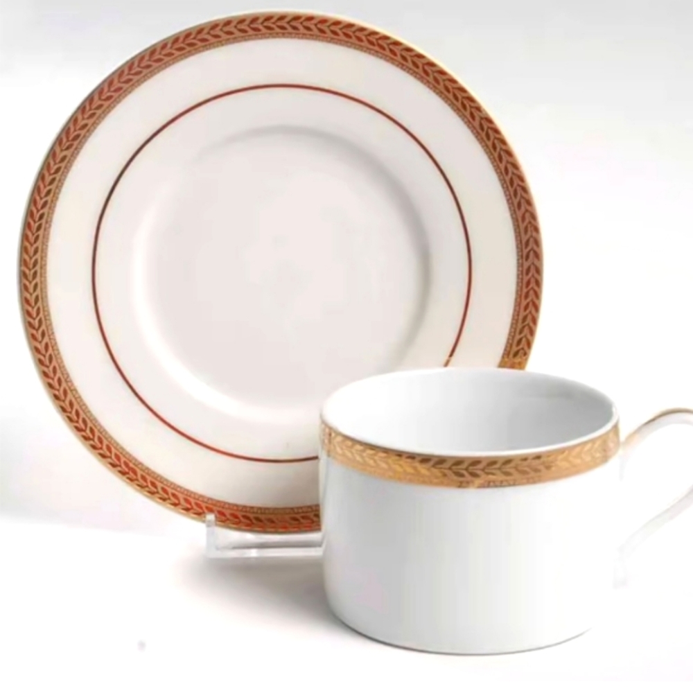 BLOCK Indonesia Manchester Gold Collection Flat Cup & Saucer Set